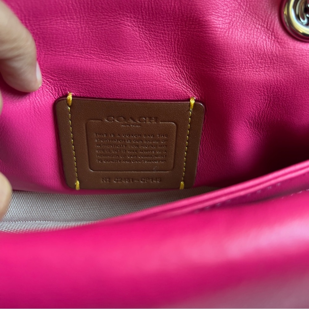 Coach Pink Quilted Shoulder Bag with C-Clasp - Picture 4 of 10